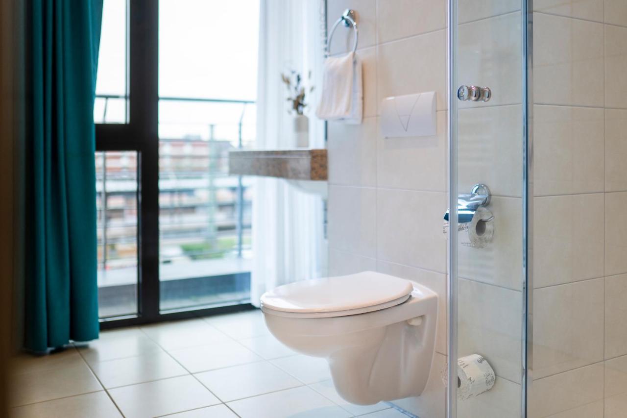 Koncept Hotel H2O Siegburg Buitenkant foto