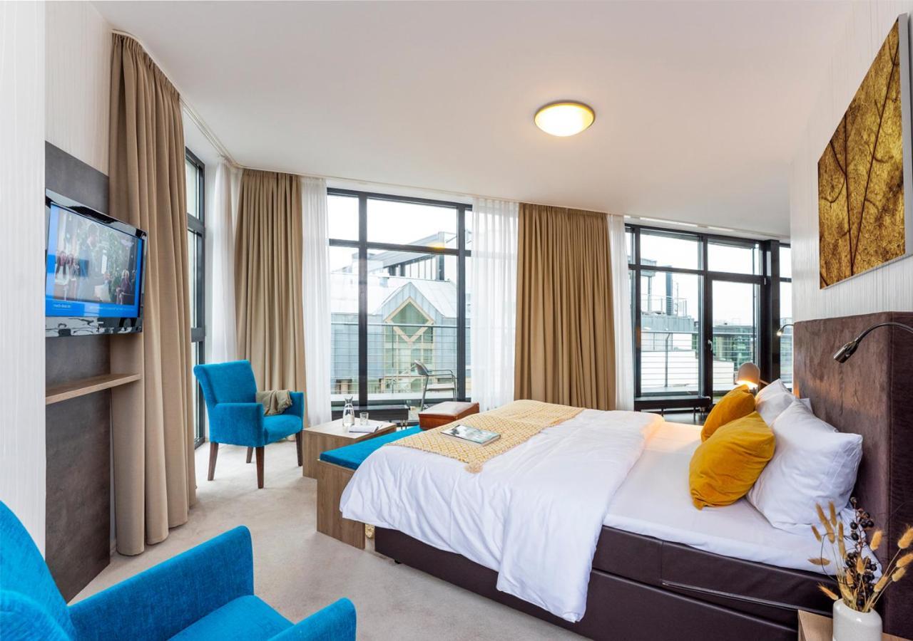 Koncept Hotel H2O Siegburg Buitenkant foto