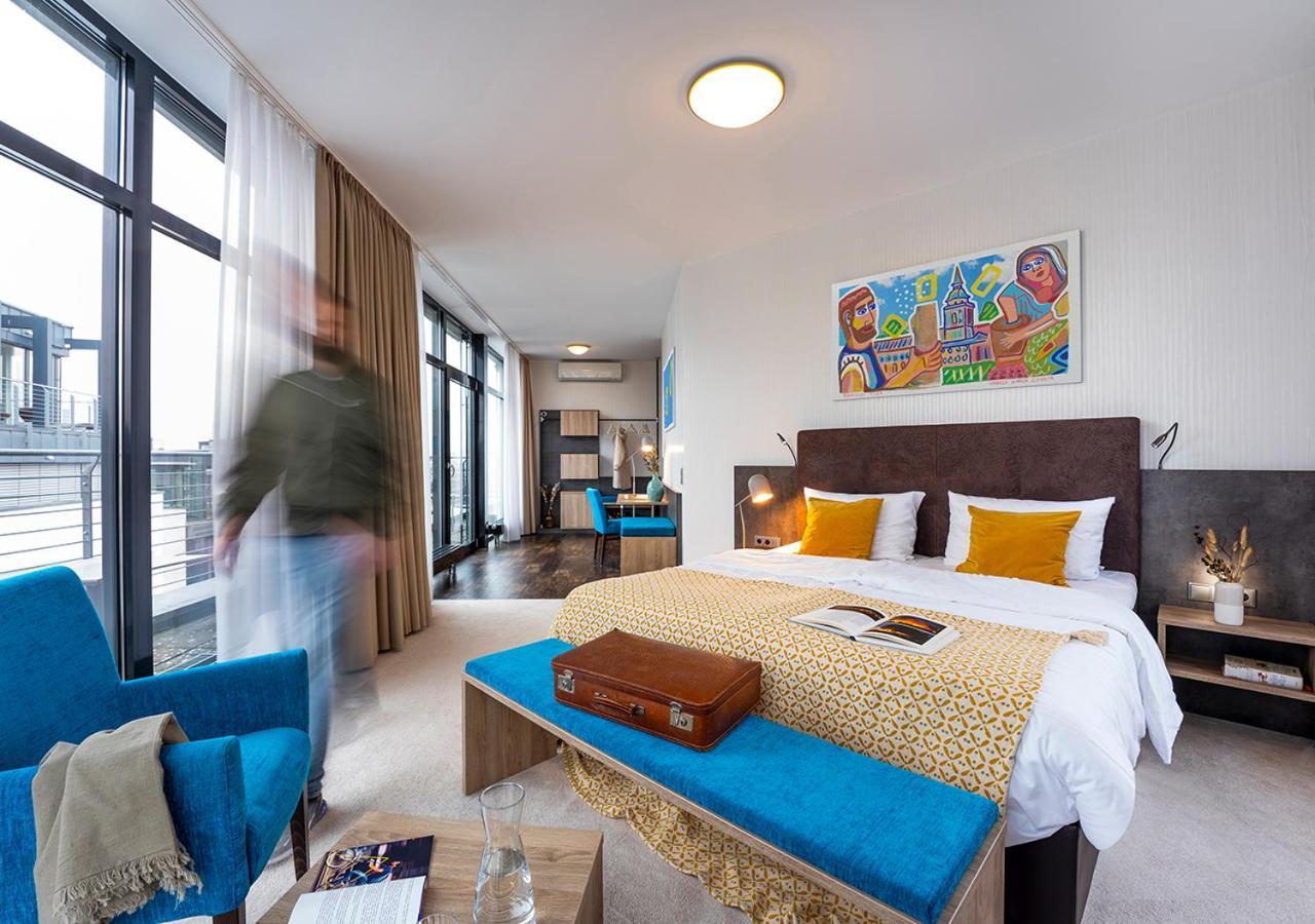 Koncept Hotel H2O Siegburg Buitenkant foto