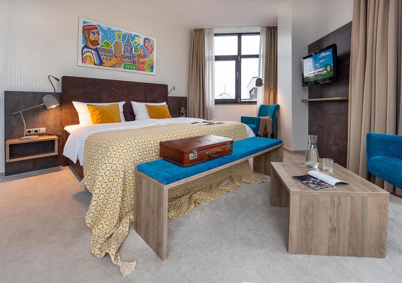 Koncept Hotel H2O Siegburg Buitenkant foto