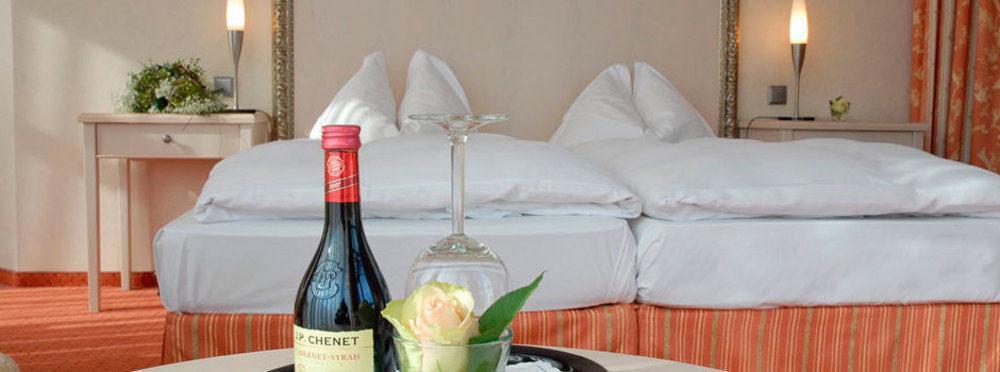 Koncept Hotel H2O Siegburg Buitenkant foto