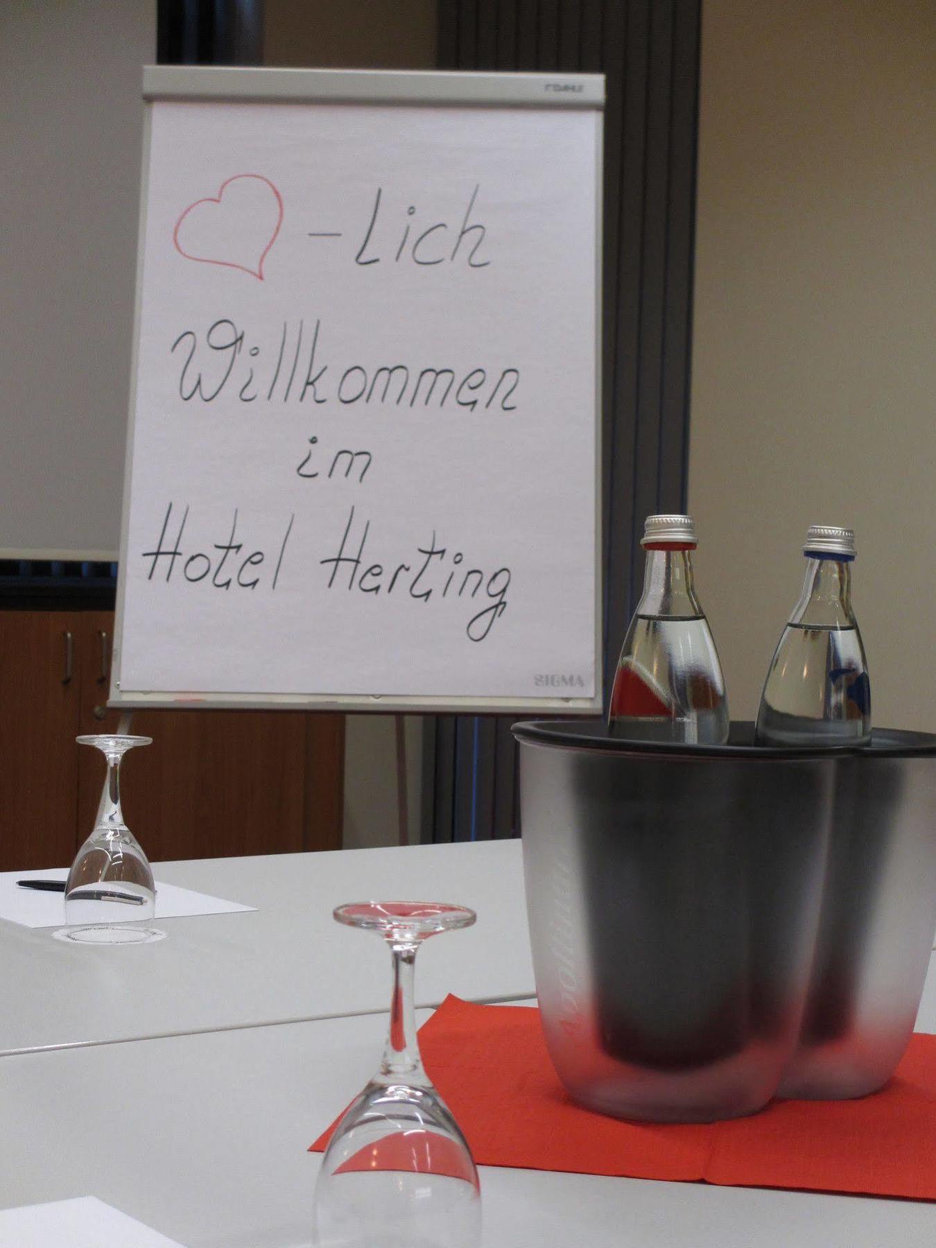 Koncept Hotel H2O Siegburg Buitenkant foto