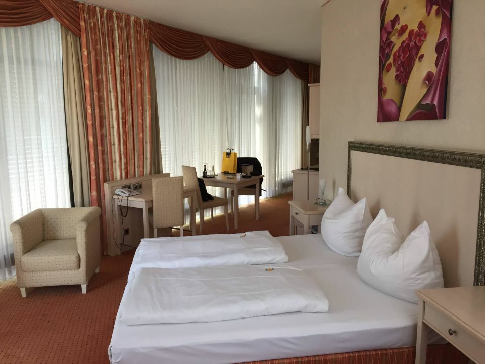 Koncept Hotel H2O Siegburg Buitenkant foto
